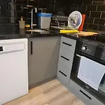 Palmiye Havuzlu Dag Manzarali Goeynuek Kemer Vakantiehuis