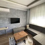 Case de vacanță Palmiye Havuzlu Dag Manzarali Goeynuek Kemer *