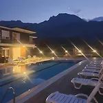 別荘 Palmiye Havuzlu Dag Manzarali Goeynuek Kemer アンタルヤ