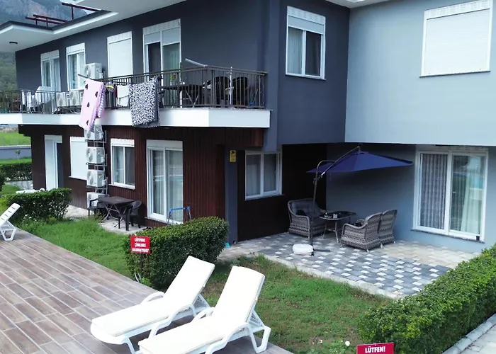 Palmiye With Pool In Goeynuek *