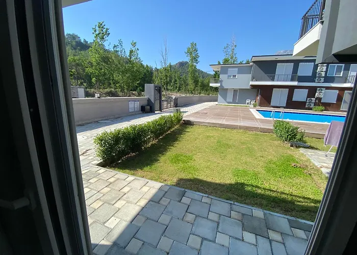 Dom wakacyjny Palmiye With Pool In Goeynuek Antalya