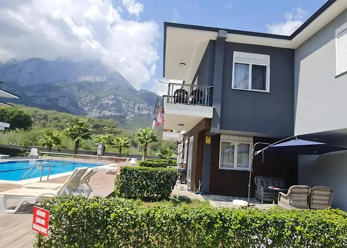 Palmiye With Pool In Goeynuek Antalya