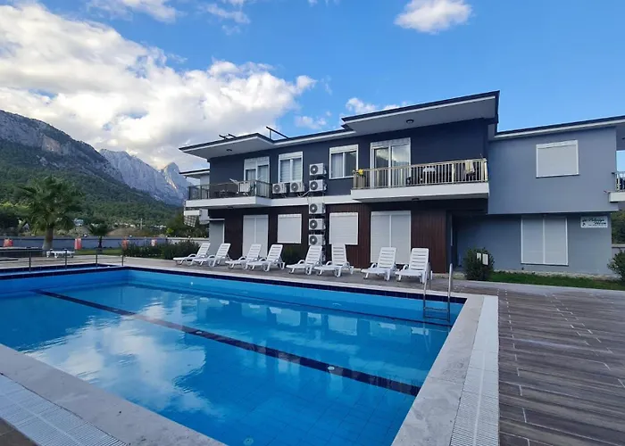 Palmiye With Pool In Goeynuek Antalya