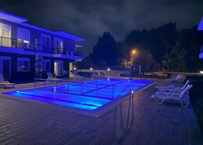 Palmiye With Pool In Goeynuek Antalya